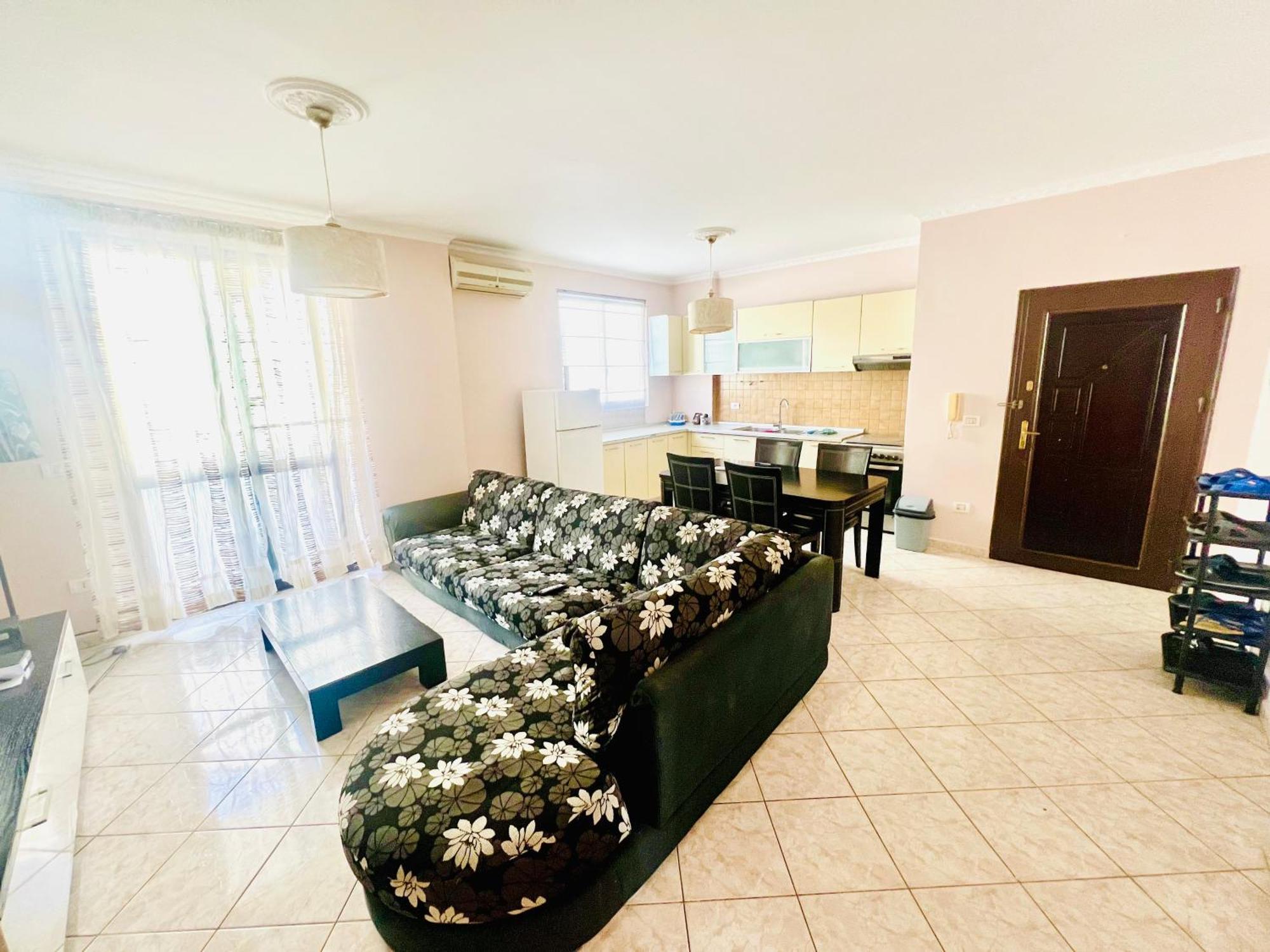 Lovely 3-Bedroom Rental Unit In Δυρράχιο Εξωτερικό φωτογραφία